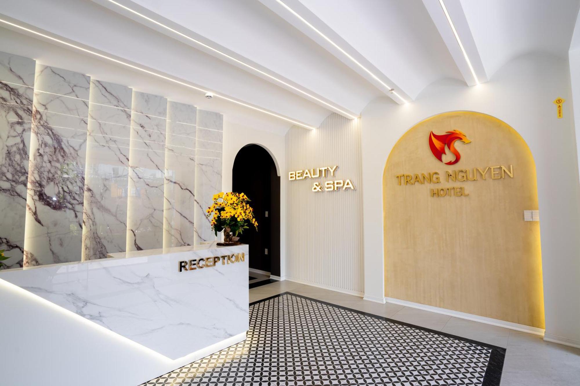 Trang Nguyen Hue Hotel Exterior foto